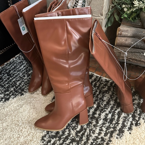 Nwt a new day mid calf brown heeled boots in all sizes - Picture 5 of 6